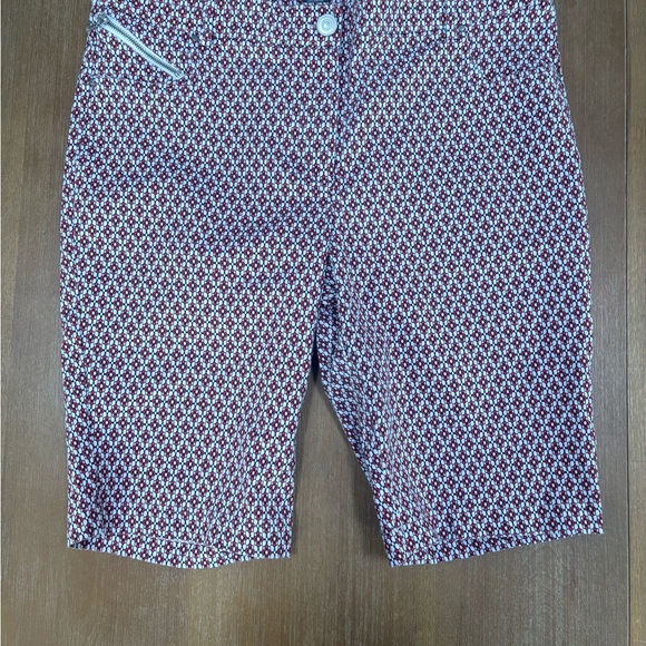 89th & Madison Red and White Bermuda Shorts - Picture 1 of 4